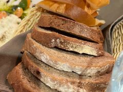 餐前面包-Paulaner·德国帕拉娜自酿啤酒餐厅(海上世界店)