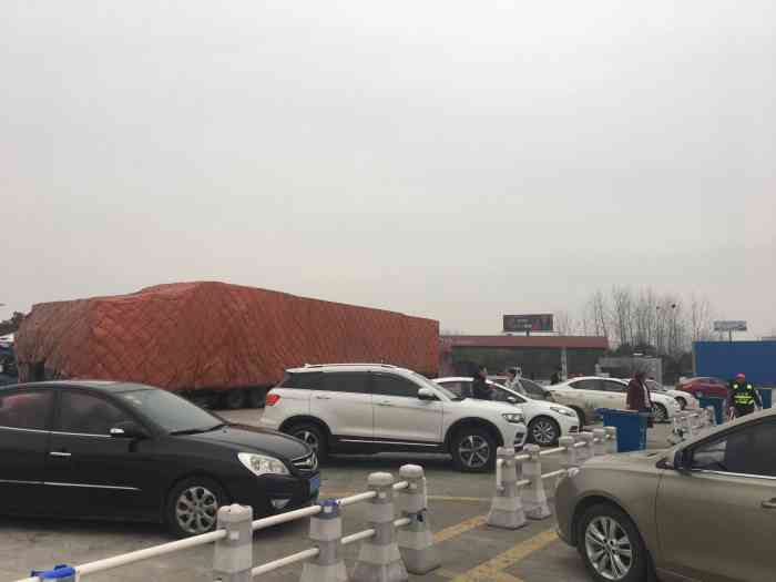 釜山服务区停车场
