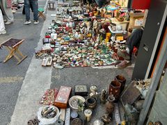 -云洲古玩城(大木桥路店)
