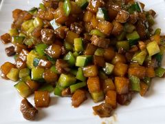五花肉炒三丁-巢香扣肉馆