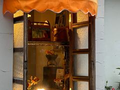 -溪岸路花鸟市场