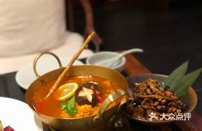 Lemongrass and Galangal Tom Yum Soup