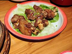 -人民公社·剁椒鱼头(平湖吾悦广场店)