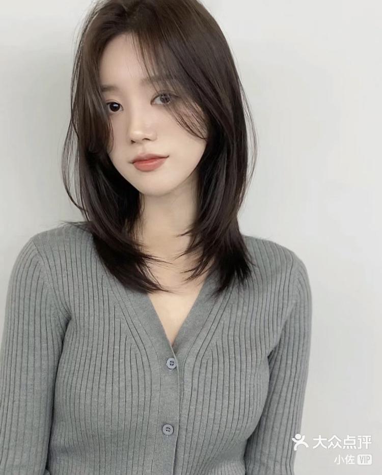 锁骨发层次发型