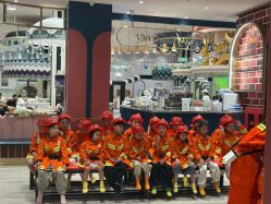 -奈尔宝家庭中心·亲子餐厅(鄞州万达店)