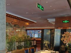 -八府香鸭·啫啫煲(华山路店)