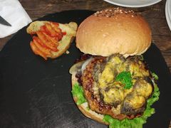 -HIGH FIVE哈福手工汉堡(桂林路店)