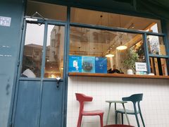 门面-Be Lived Cafe比例咖啡(摩天轮店)
