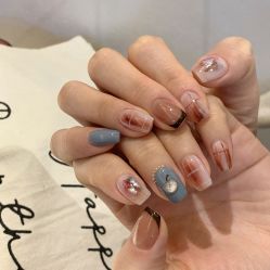 -米小兔美甲美睫