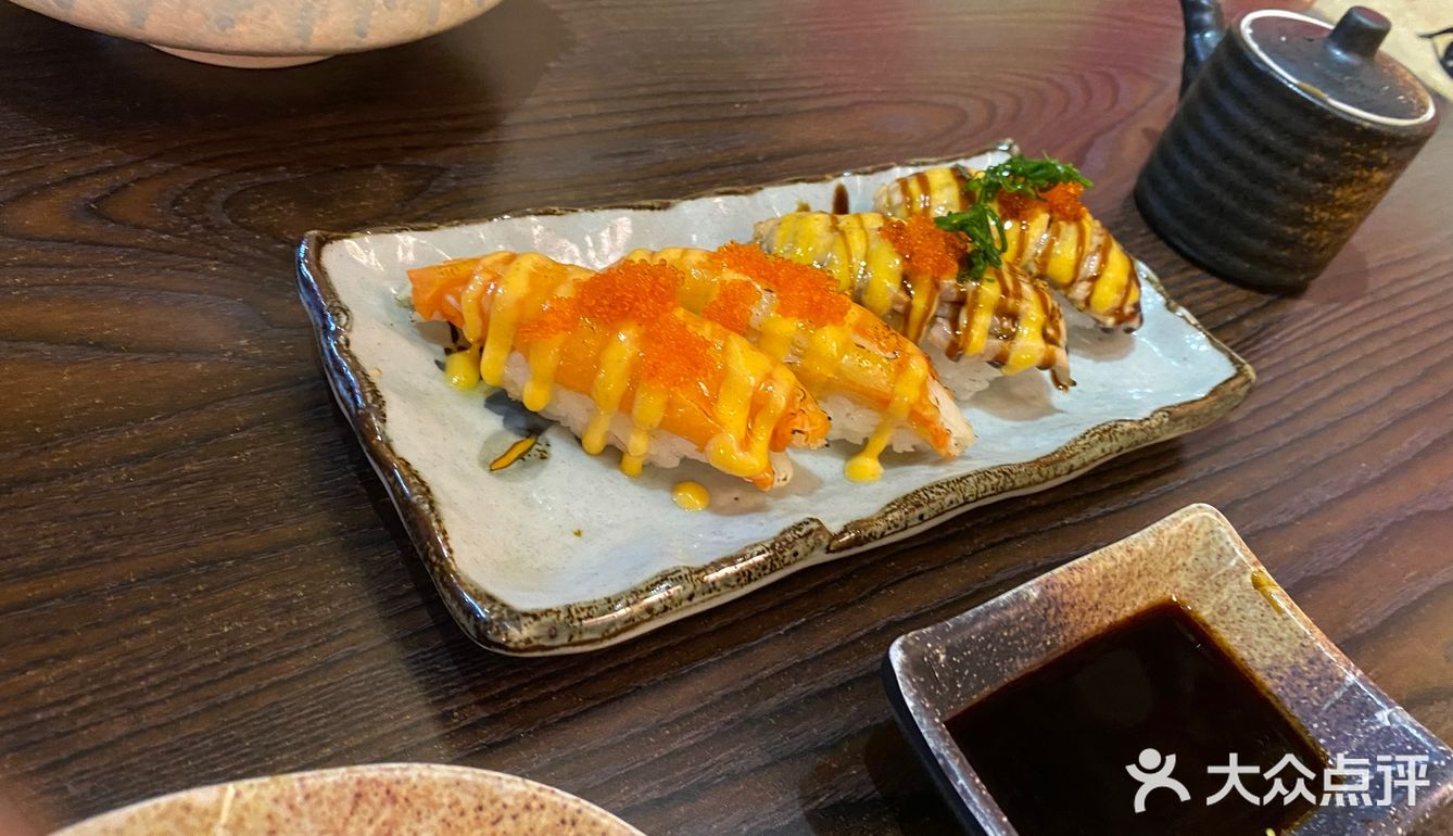 太热了又拿来冰水降温，也没有不耐烦