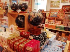 -猫的天空之城概念书店(印象城购物中心店)