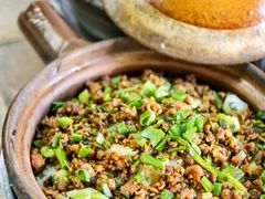 招牌鹅乸煲仔饭-阳江河堤老牌曾记美食