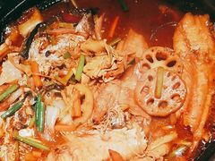 -鸣记脆皮烤鱼·海鲜烤鱼(三八广场店)