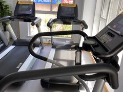 -超鹿运动(五四路恒力城店)