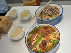 -镇南锅盖面馆(解放路店)