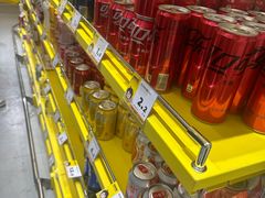 -咻啵翔翔零食基地(万达广场店)