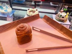 草莓奶油起酥-巴黎贝甜(宜山路店)