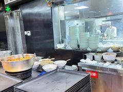 自助取餐区-亮亮面馆(经六路店)