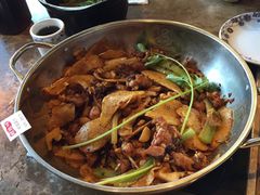 蛙蛙叫干锅年代(东直门簋街店)-蛙蛙叫干锅年代(簋街总店)