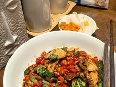 生爆牛肉面-寻裕记·现炒浇头面(人民广场店)