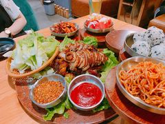 -肥肥虾庄·金牌油焖大虾(杨园滨江时代walk店)