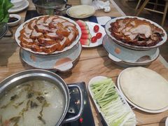 -龙聚德北京烤鸭(沙坪坝华宇A馆店)