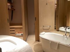 -上海佘山世茂艾美酒店