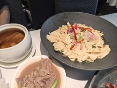 -五稻厨房粤西菜(新闻店)