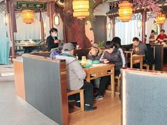 大堂-荷塘秋月·本帮江浙菜(国权路店)