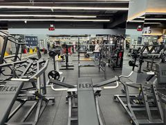 -VLines耀能运动24小时·月付制健身(京广桥店)