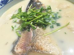 -南京金牛湖巨碗鱼头