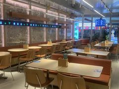 -老乡鸡(上海白玉兰广场店)