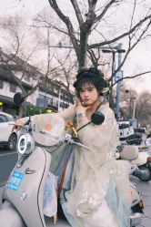 -一揽芳华汉服旗袍体验馆(拙政园店)
