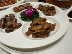 -梅利汴京烤鸭•开封豫菜地标店(东大街店)