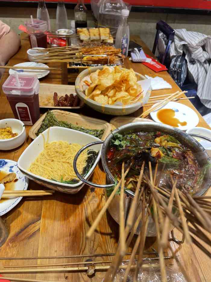 赫军辉烧烤(佳园路店)-"位置:佳园路红旗嘉园小区门市,点评导航准.