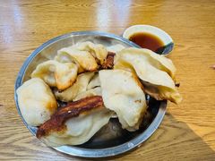 -黄阿姨锅贴大王(万航渡路店)