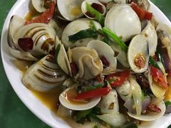 -亚龙湾8号(丁村万人海鲜广场店)