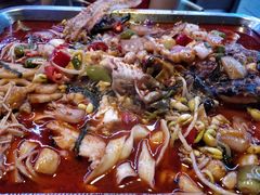 -鸣记脆皮烤鱼·海鲜烤鱼(三八广场店)