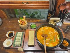 -银米·云南传统过桥米线(双廊黑金冠店)