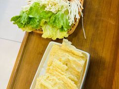 -老何家后安粉·糟粕醋海鲜火锅(三亚湾椰梦长廊店)