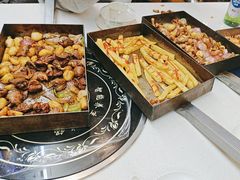 -老东镇啤酒屋海鲜加工·蒸汽海鲜·海鲜烧烤(台东店)