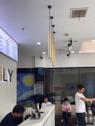 -艾米莉 烫染沙龙
