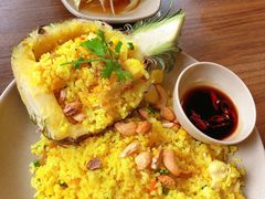 菠萝炒饭鸡肉-Thai Market