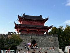 -巴陵广场