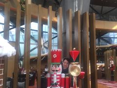 -上海滴水湖皇冠假日酒店