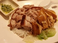 烧腩饭加油鸡-太兴烧味餐厅(宝明大厦店)