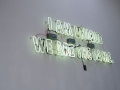 -UNI UNI(环亚凯瑟琳店)