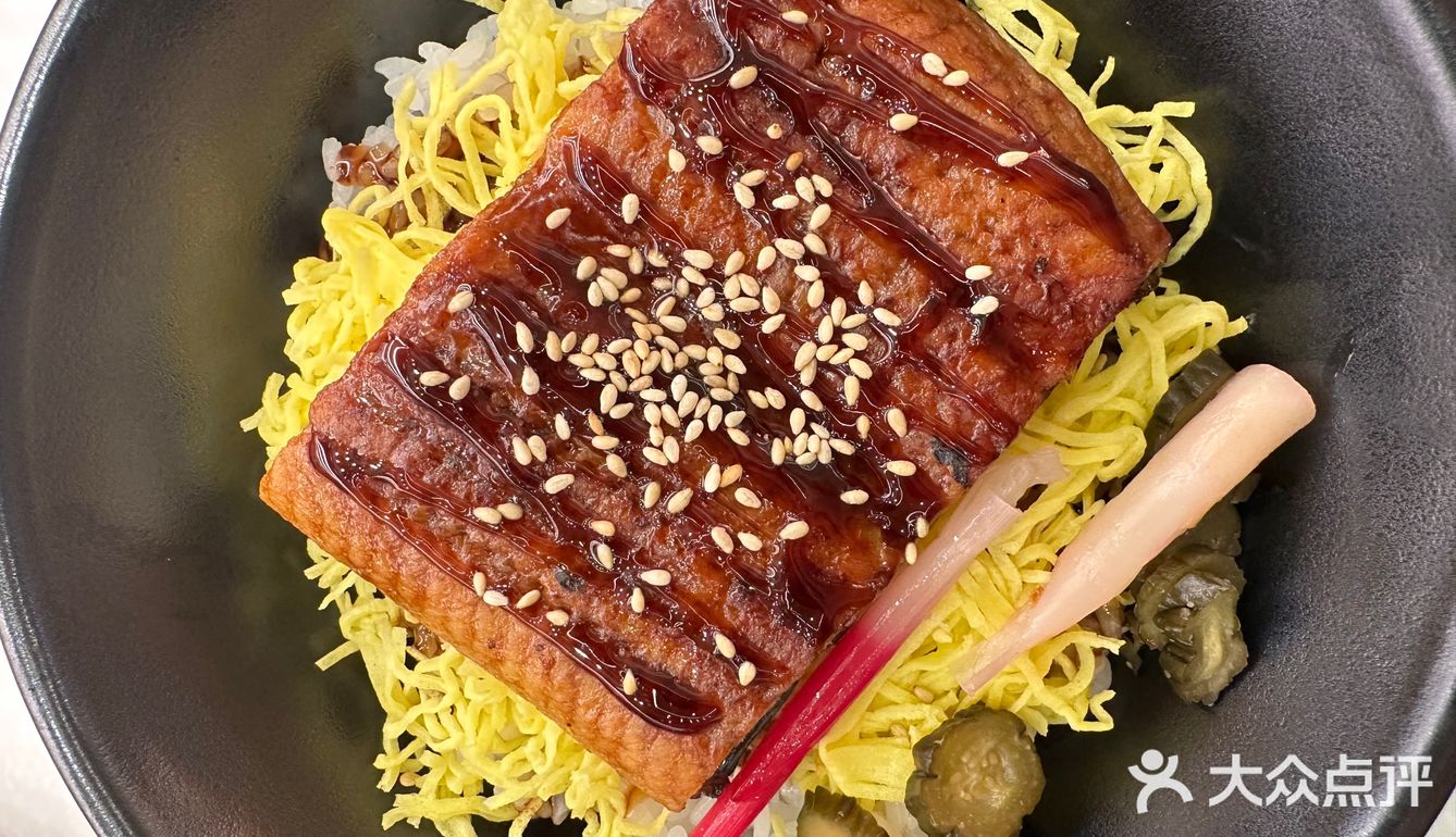新店开业，吃多少送多少，人气火爆，建议早点去