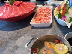 -德天肥牛海鲜火锅(城西银泰店)