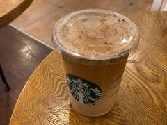 -星巴克(武汉欧利新天地店)
